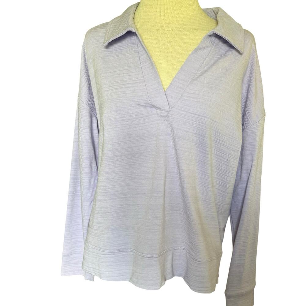 T by Talbots Women's M Textured Collared V Neck Long Sleeve Top Blouse Lilac